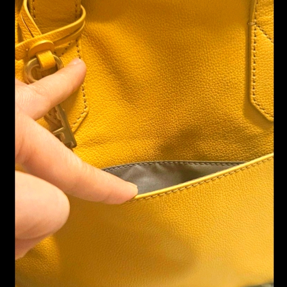 Fossil Crossbody